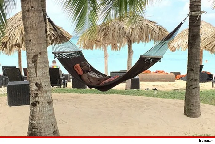 0131-floyd-mayweather-beach-instagram-4
