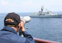 Philippine and Australian Navy Ships Hold Passing Exercise