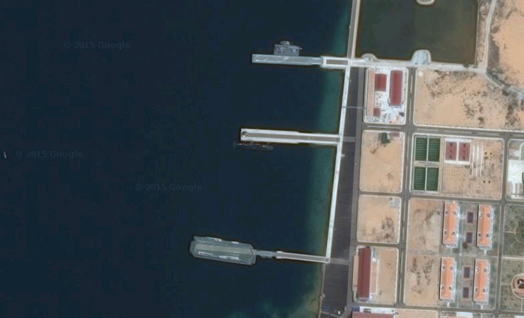 A submarine can be seen in the middle pier at Cam Ranh Bay in Vietnam. Image source: Google Maps