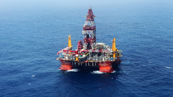 china-deploys-an-oil-rig-in-vietnams-waters-photo-anninhthudo-vn-1488728-hd981-copy