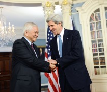 Philippine Secretary of Foreign Affairs Albert Del Rosario met with Secretary of State John Kerry during his visit to Washington to discuss the two countries’ bilateral relations on April 2013. Image credit: US Embassy, Manila, Philippines